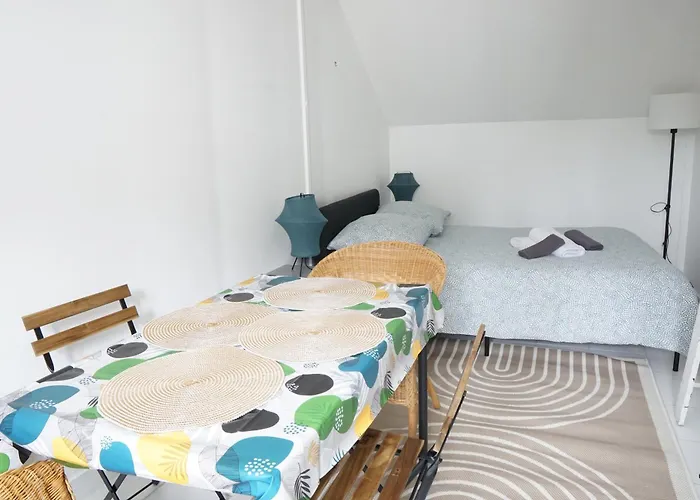 Exigehome-studio A 5 Minutes Du Centre De Versailles-1er Etage 아파트 *